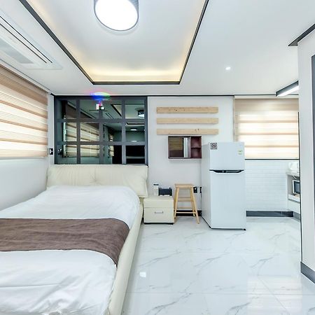 Jeju Skyhill Pension Seogwipo Exterior foto