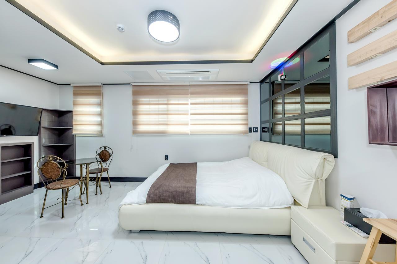 Jeju Skyhill Pension Seogwipo Exterior foto