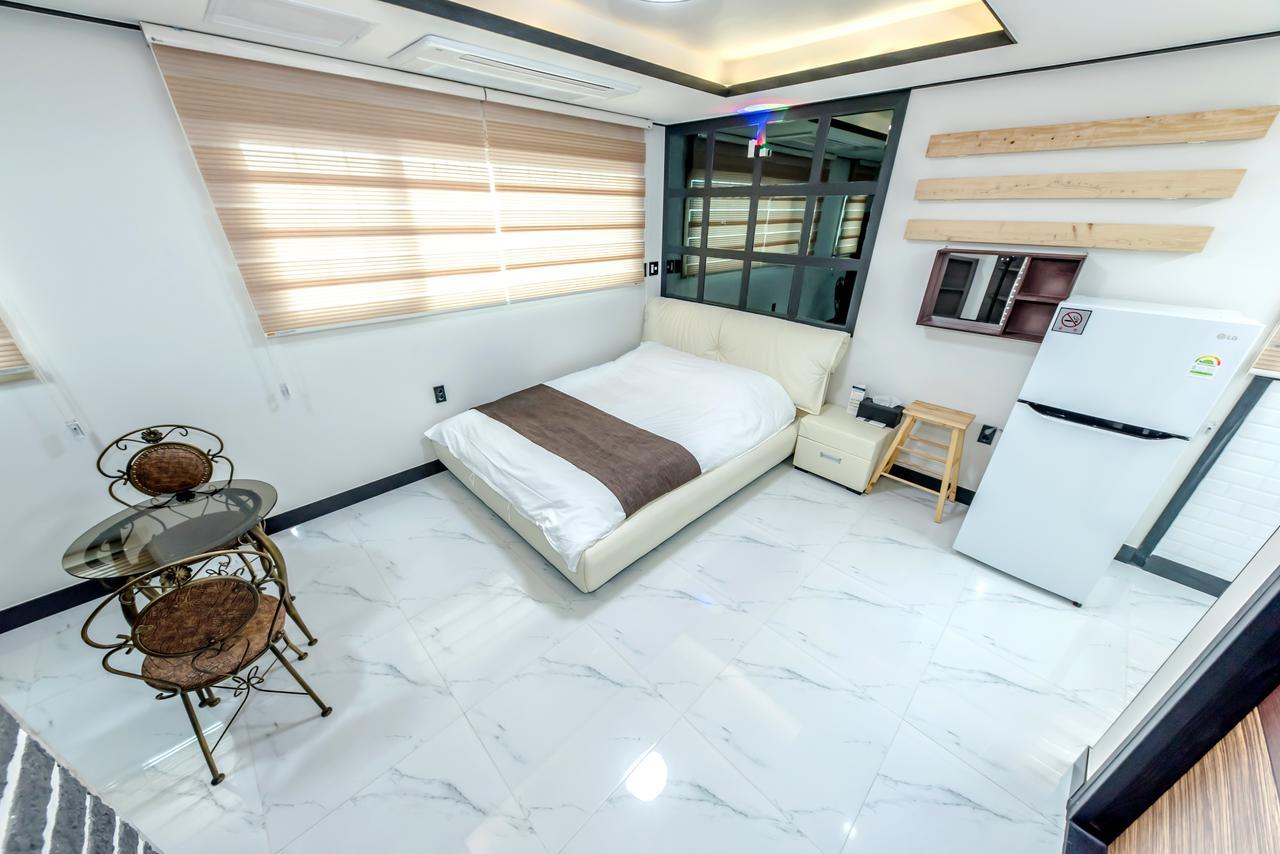 Jeju Skyhill Pension Seogwipo Exterior foto